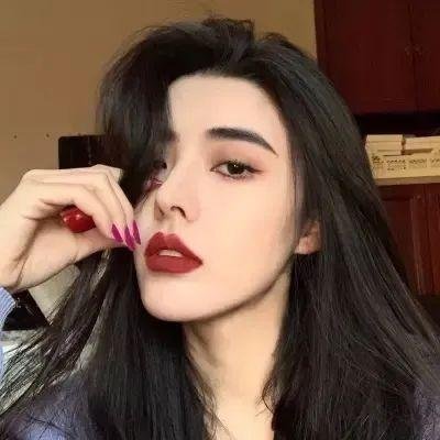 当皇后穿成了豪门弃妇